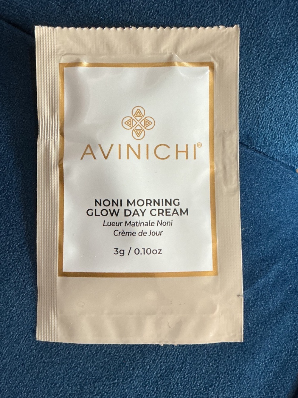 Avinichi Noni Morning Glow Day Cream Samples 10 pack NWOT